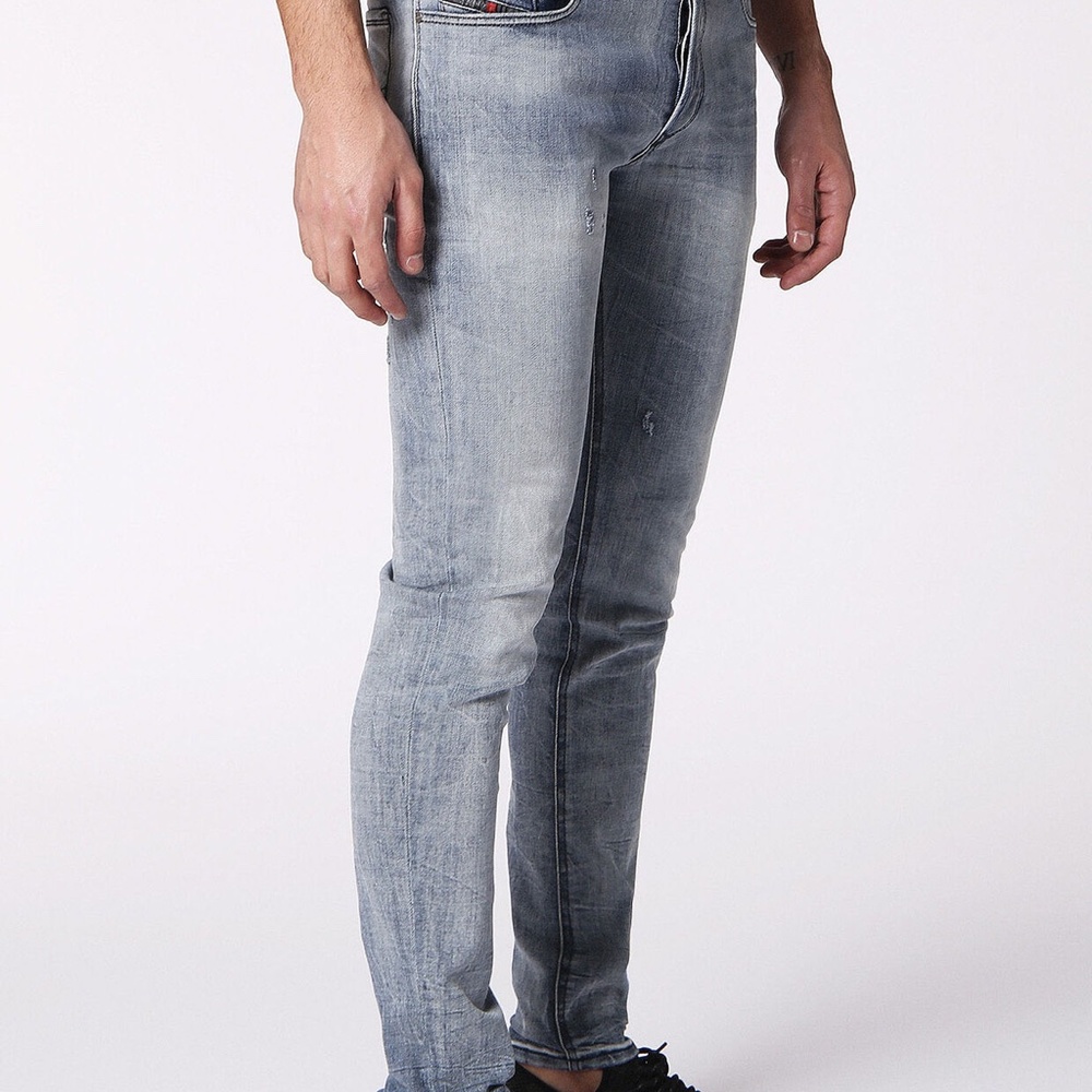 DIESEL SLEENKER SLIM SKINNY JEANS